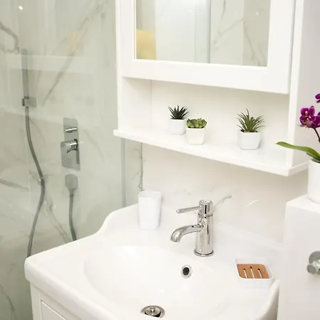 Benvenuti Enjoy Apartment *